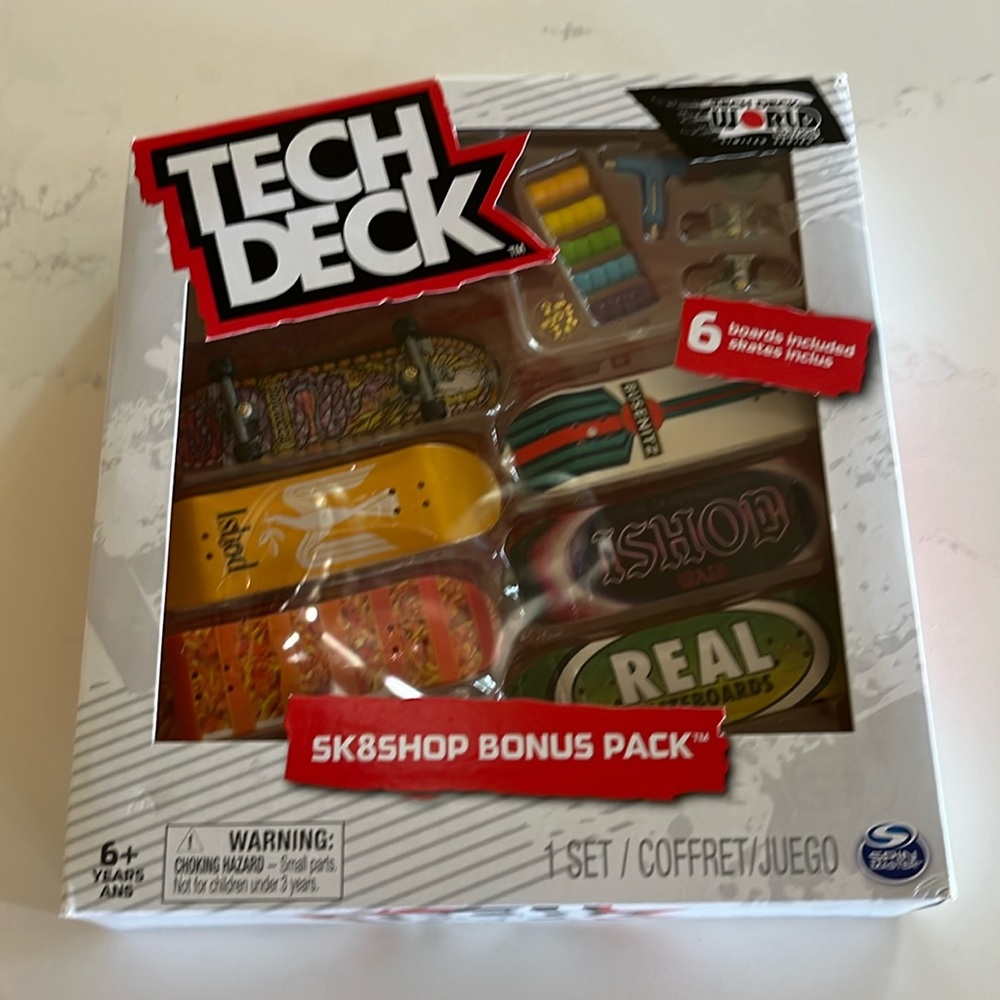 Texh Deck toy